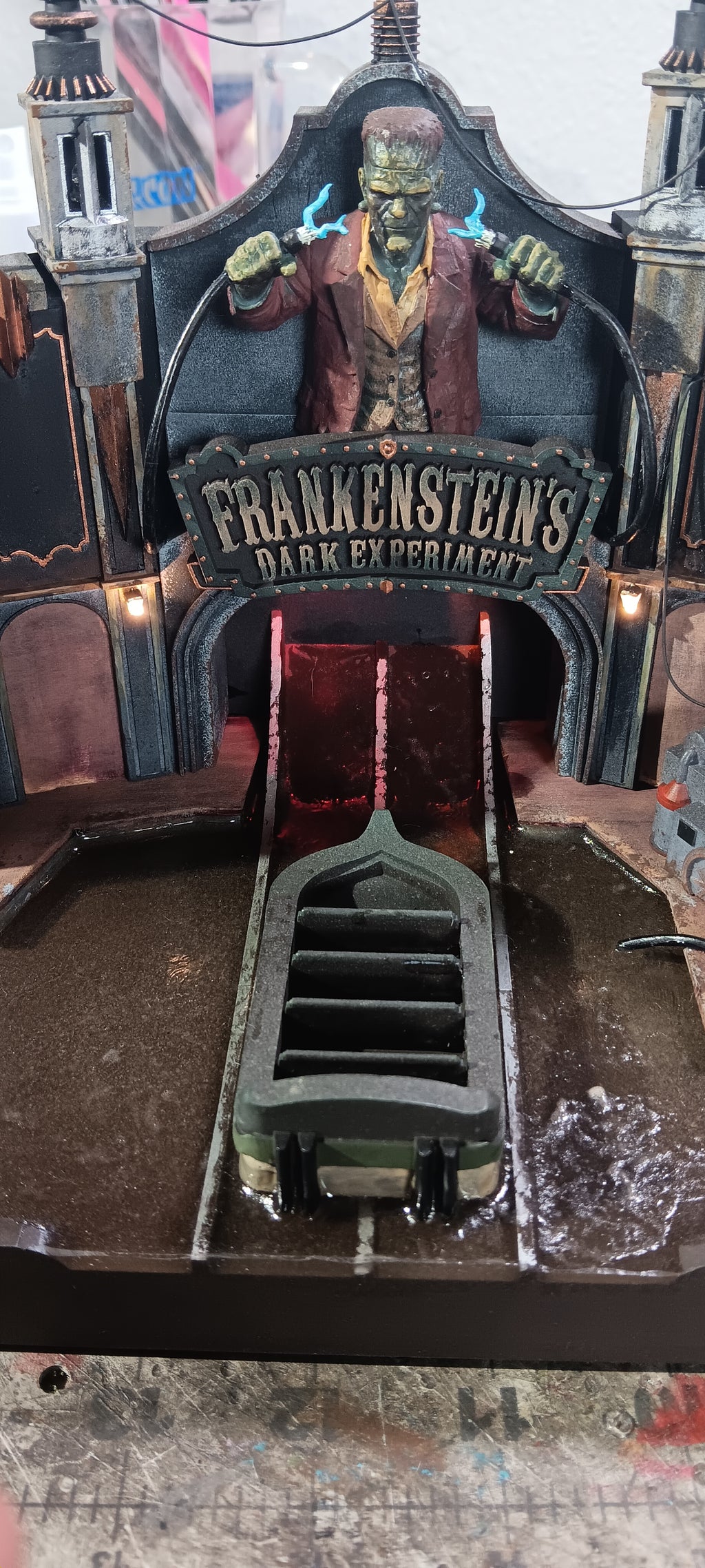 Frankenstein's Dark Experiment Original Ride Diorama