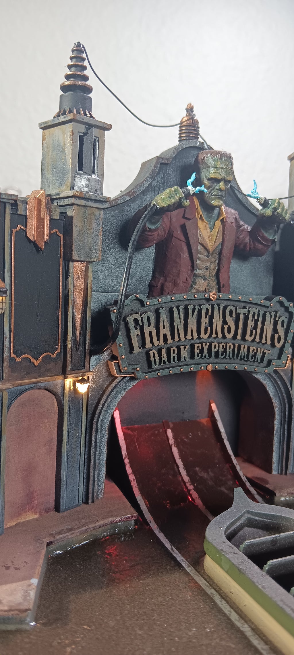 Frankenstein's Dark Experiment Original Ride Diorama