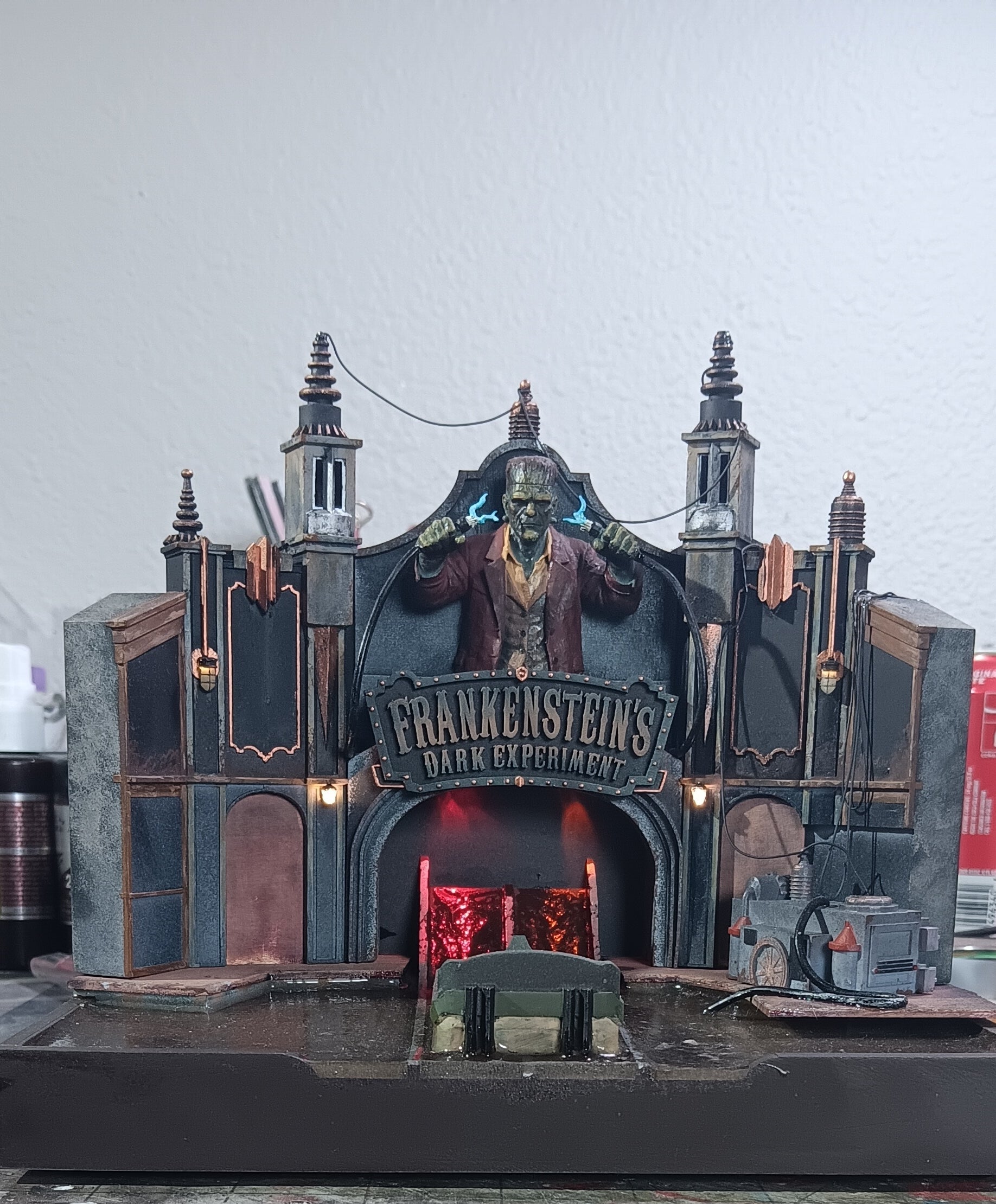 Frankenstein's Dark Experiment Original Ride Diorama