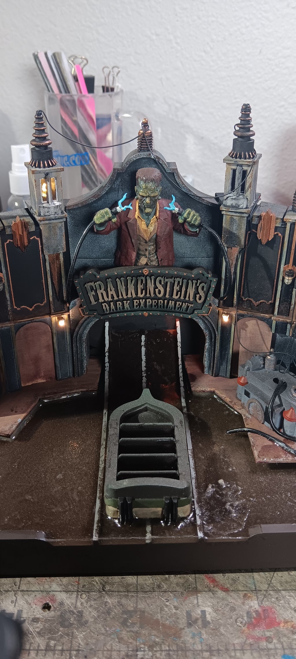 Frankenstein's Dark Experiment Original Ride Diorama